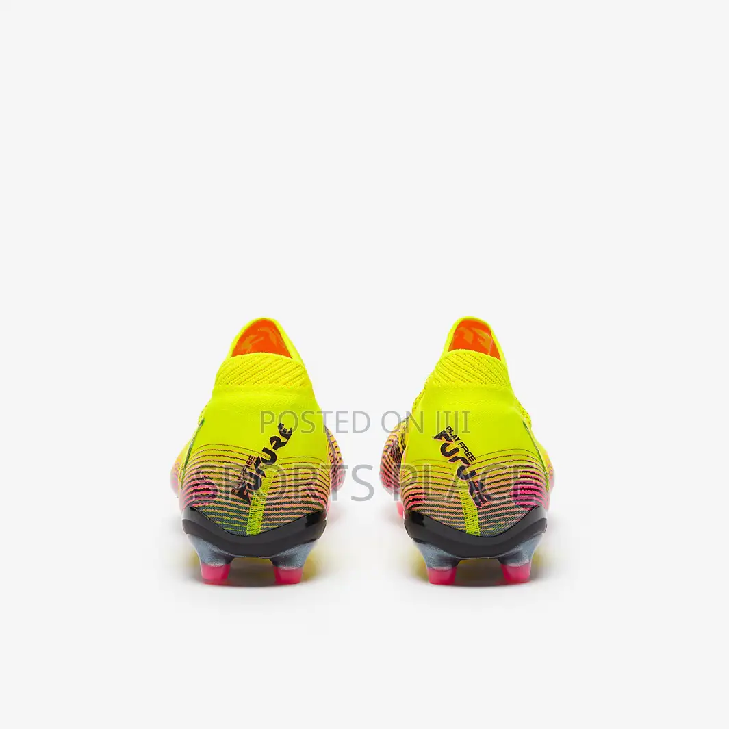 Bright Puma Future 8 Ultimate Ag Football Boots