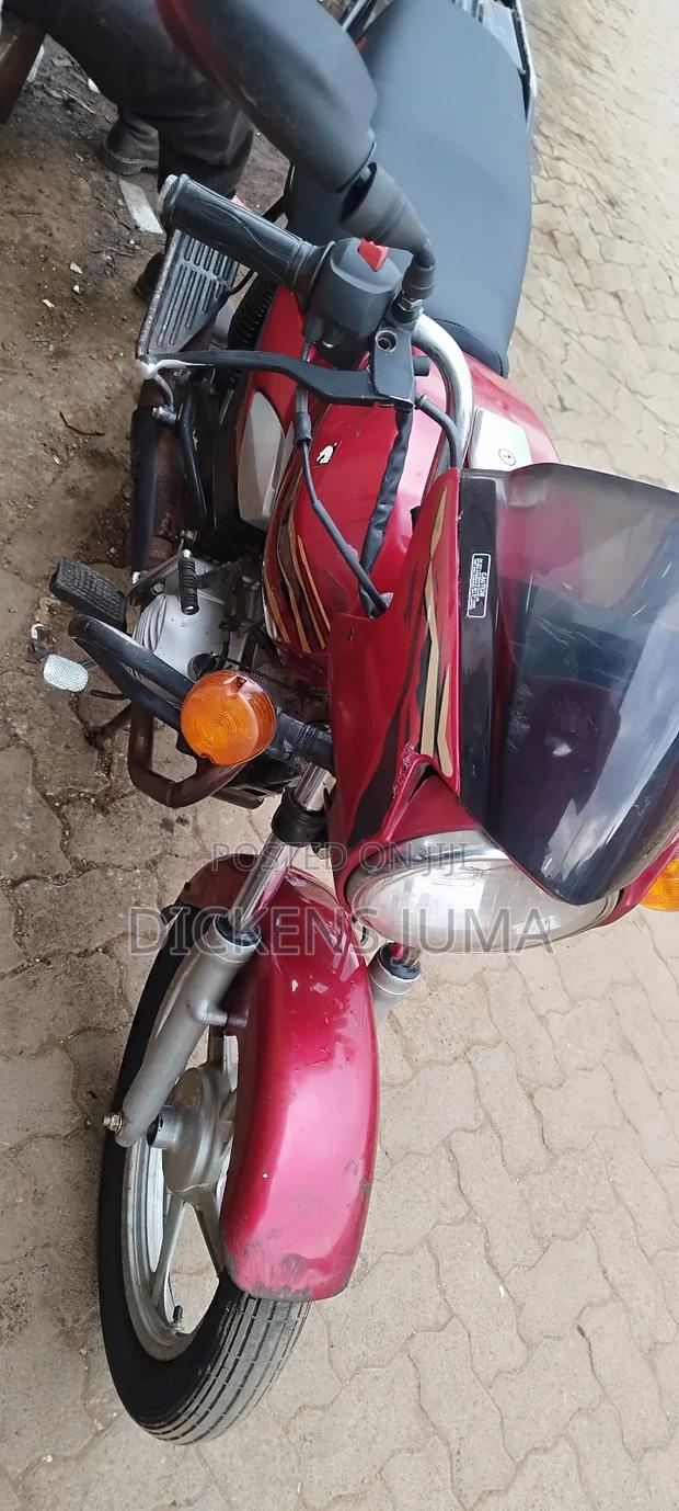 TVS HLX Plus ES 2023 Red - thumbnail 3