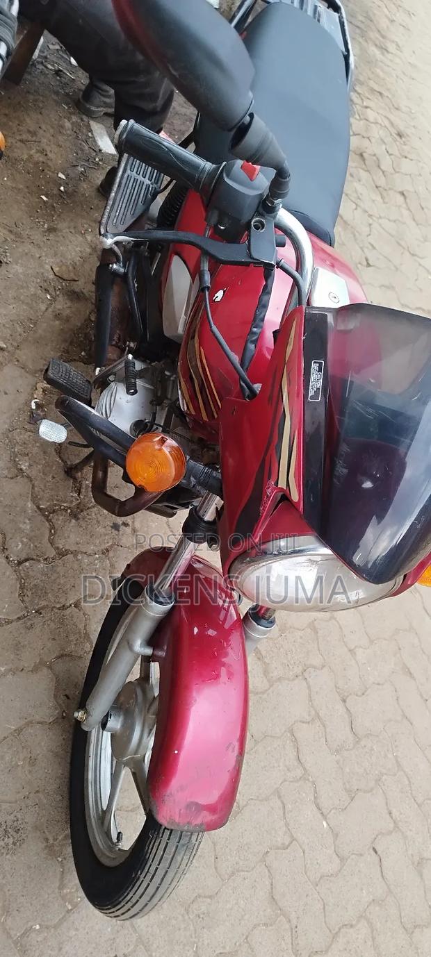 TVS HLX Plus ES 2023 Red - thumbnail 4