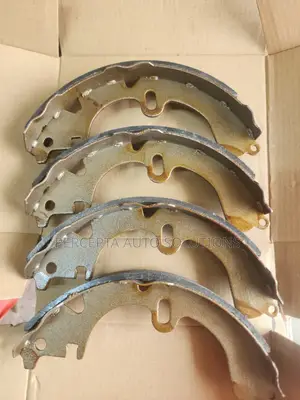 Toyota Corolla Ae100, Carina,Corona,Raum Brake Shoe/Lining 