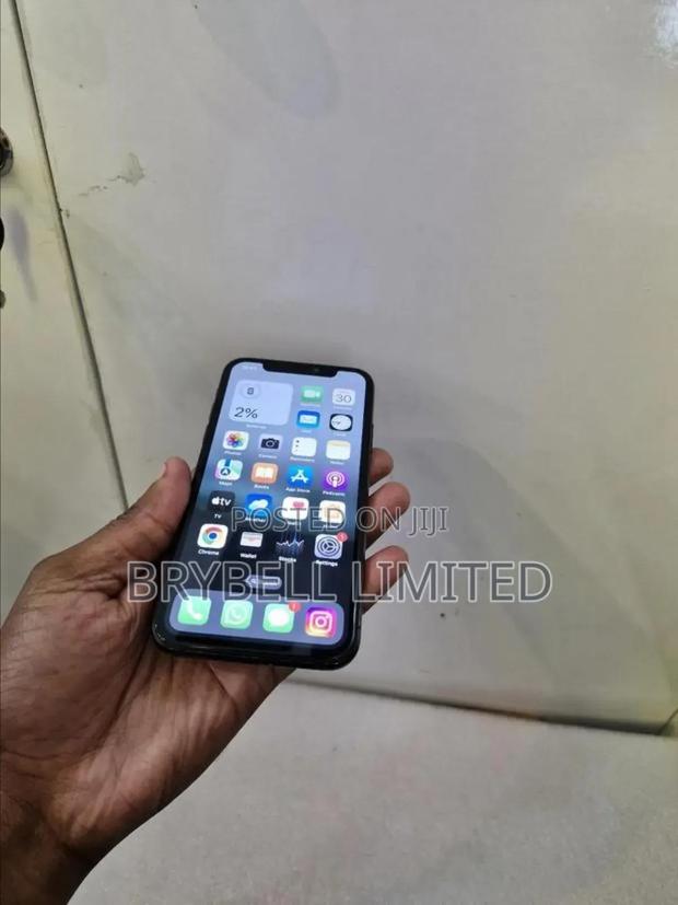 Apple iPhone X 64 GB Black - thumbnail 3