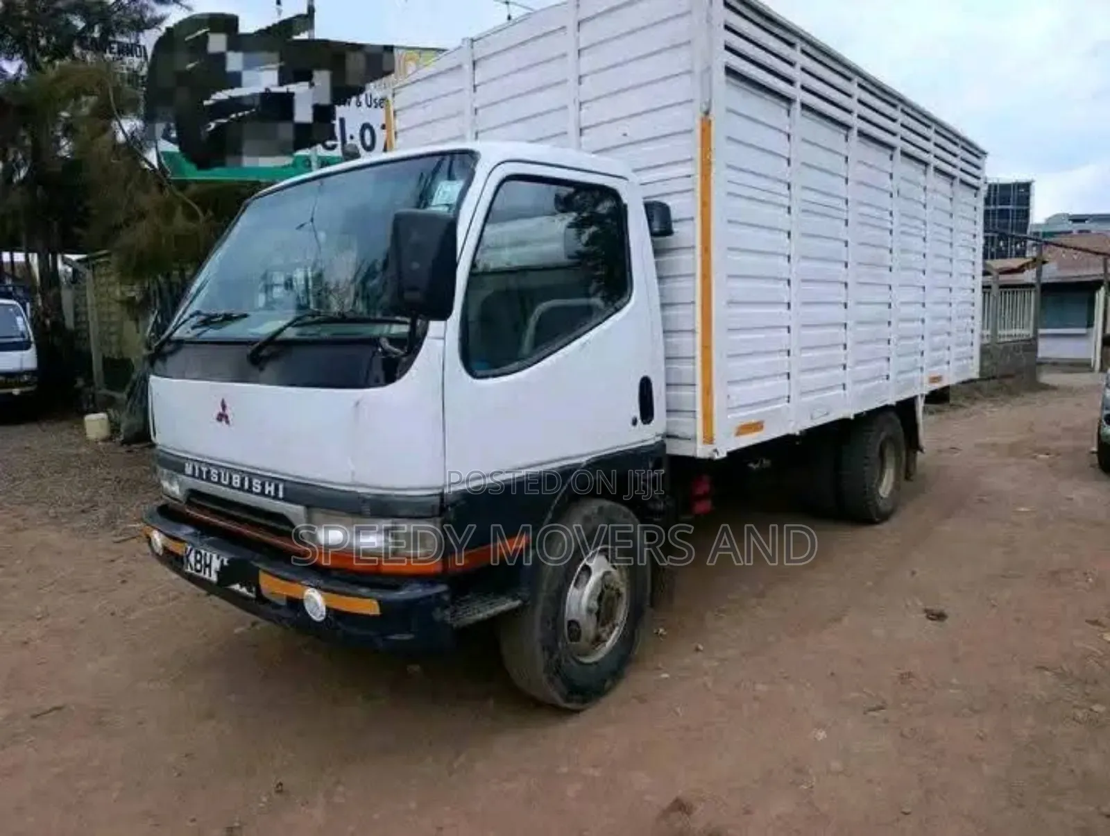 Lorry for Transportation of Cargoes Accessible