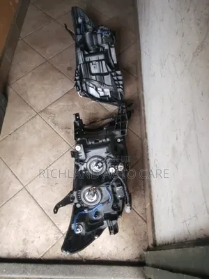 Headlight Landcruiser 200 Series 2018