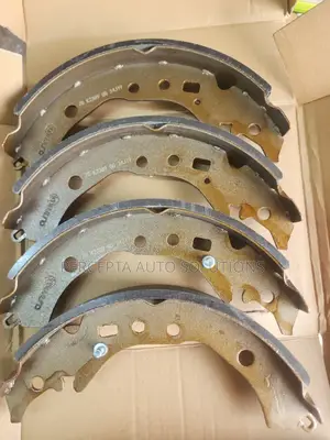Toyota Nze, Axio/Fielder,Vitz,Aqua Brake Shoe/Lining 