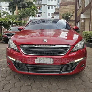 Peugeot 308 2015 Red
