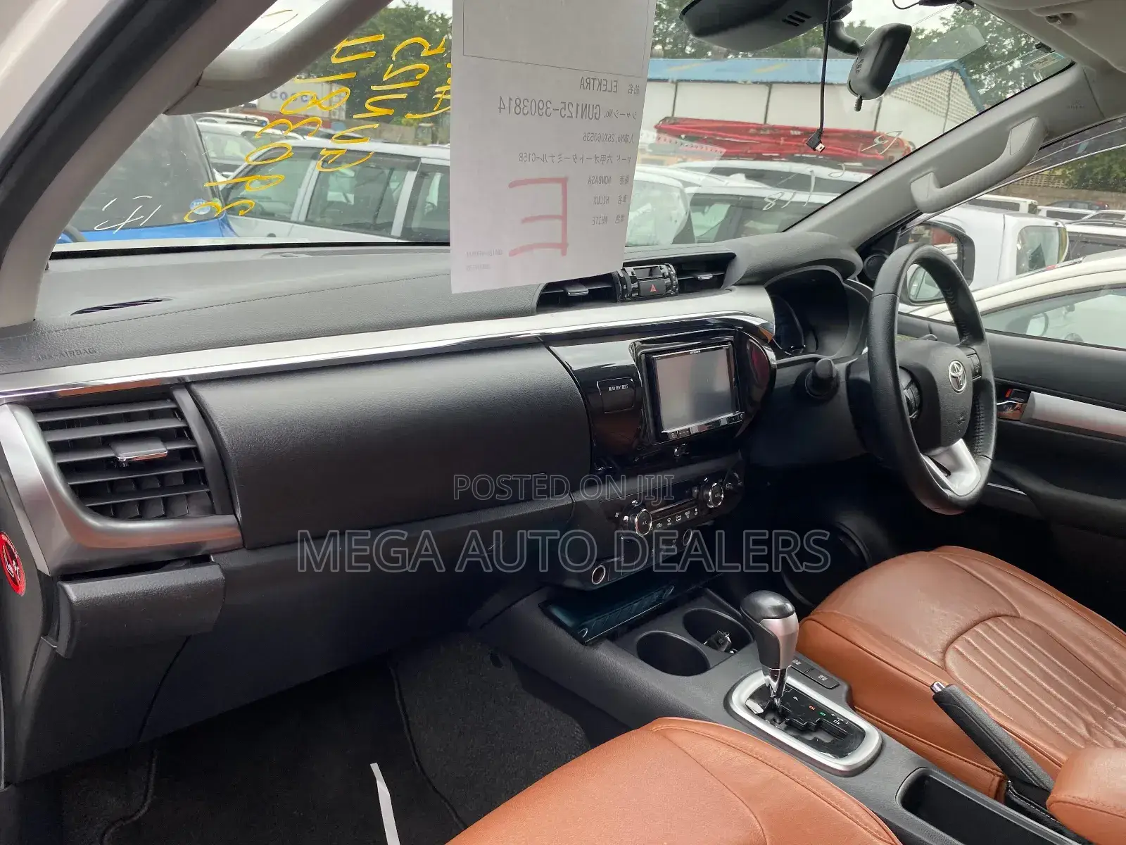 Toyota Hilux 2018 White