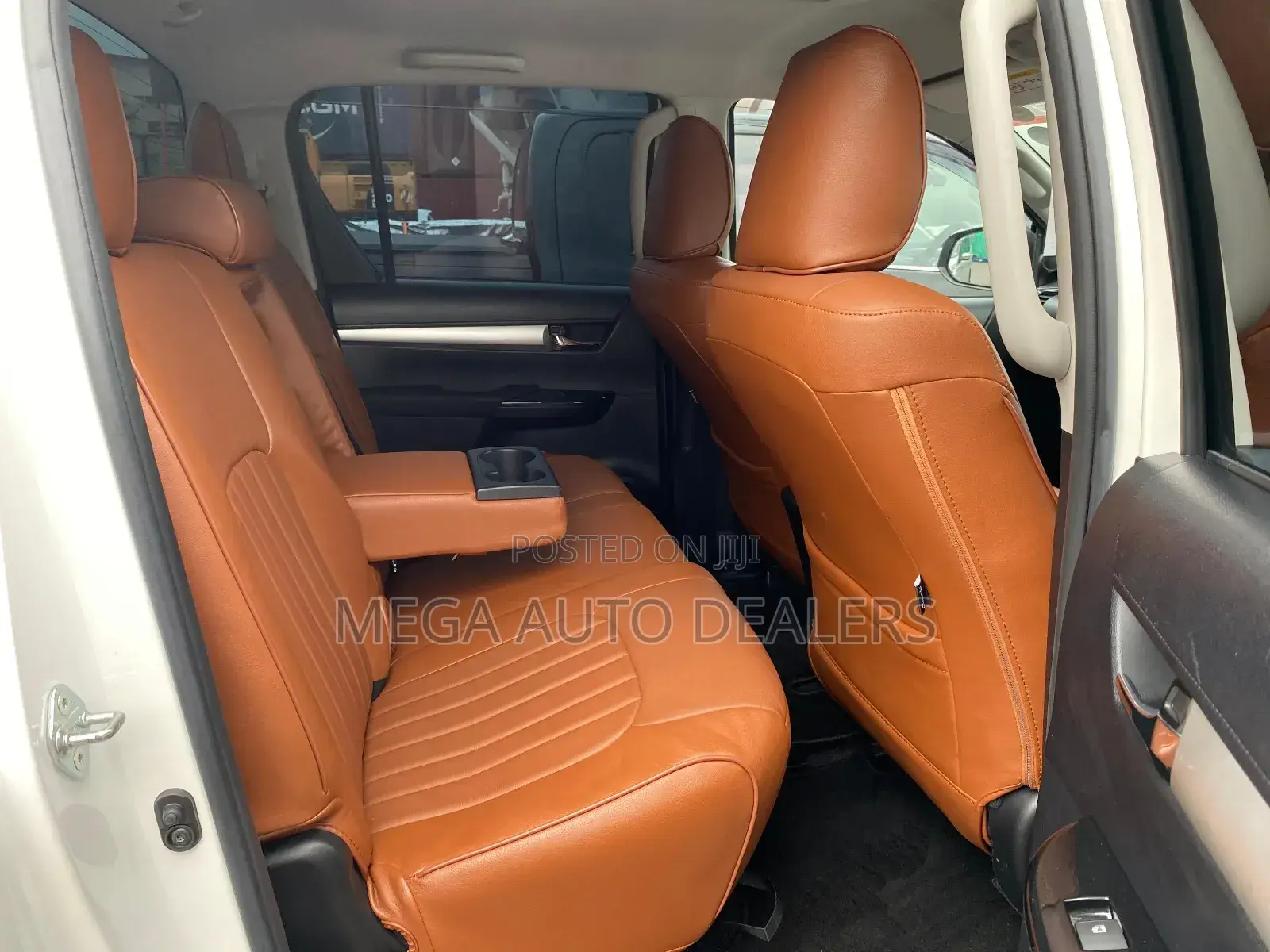 Toyota Hilux 2018 White