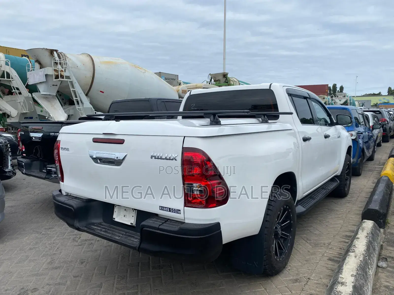 Toyota Hilux 2018 White
