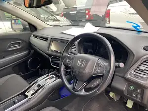 Honda Vezel 2018 Black