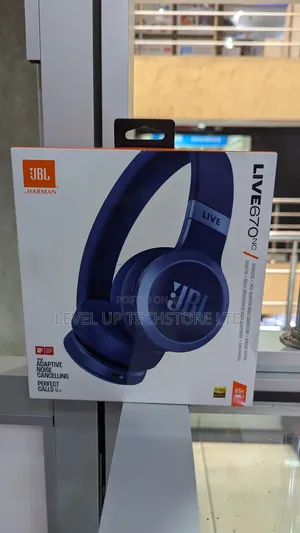 JBL Live 670nc Headphones