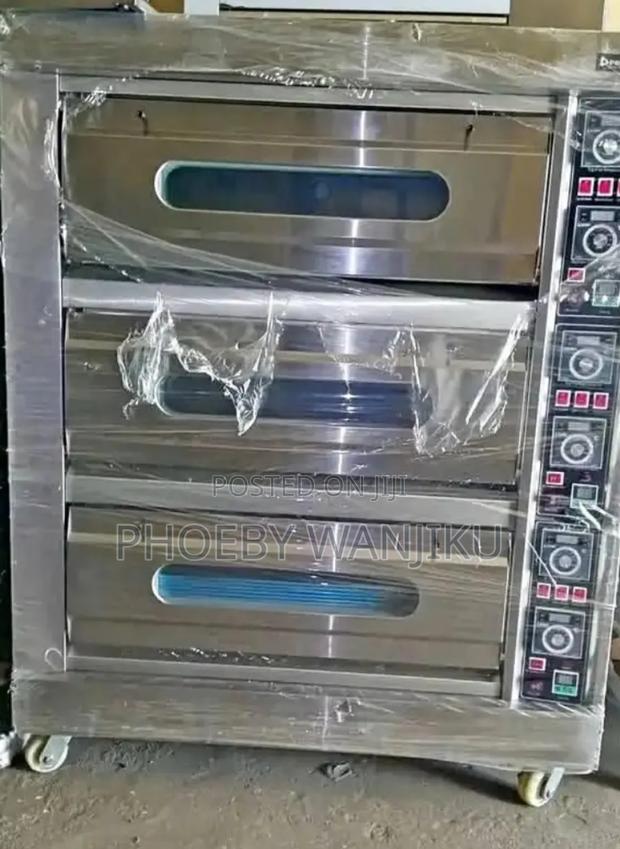 3 Deck 6 Trays Oven - main view