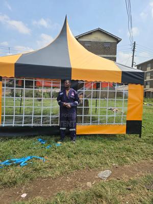 Colourful 50 Seater Tent - main view