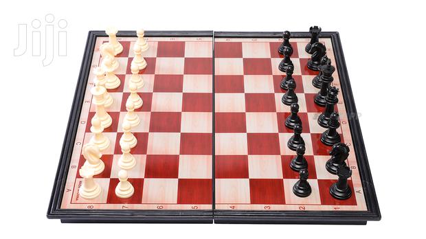 Brains Chess Game