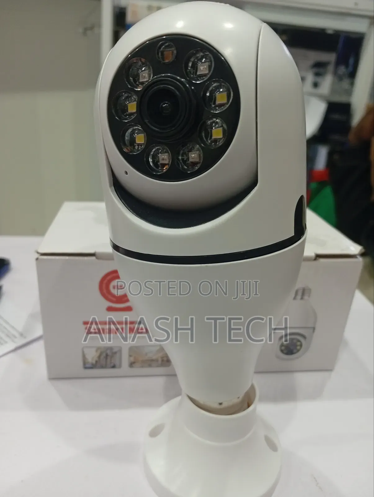1080p Full PTZ Rotating Dual Lens Screen Wifi Bulb Camera