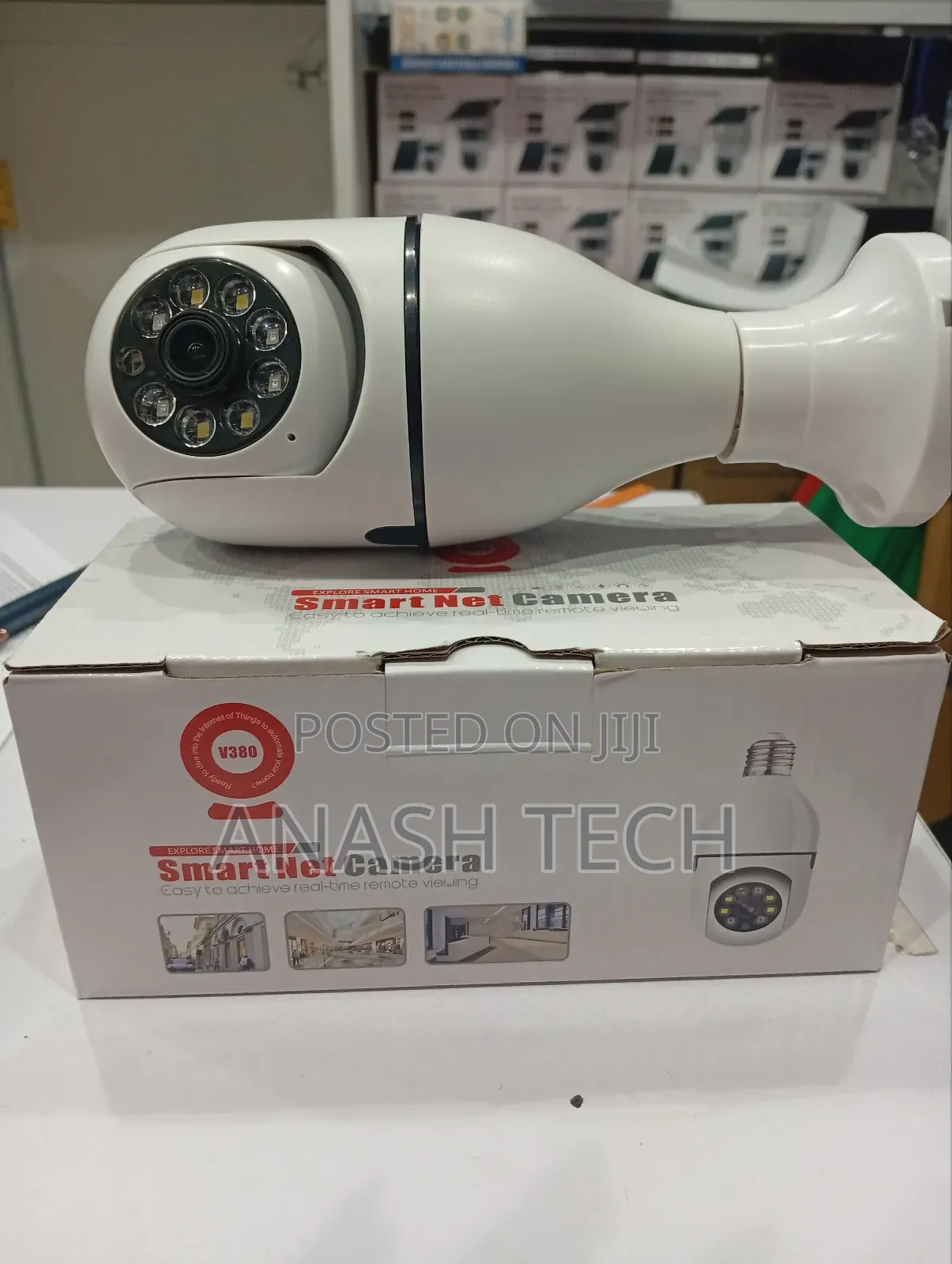 Waterproof PTZ Rotating Dual Lens Screens Wifi Bulb Camera