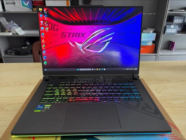 Laptop Asus ROG Strix G16 G614 32GB Intel Core I9 SSD 1T - main view