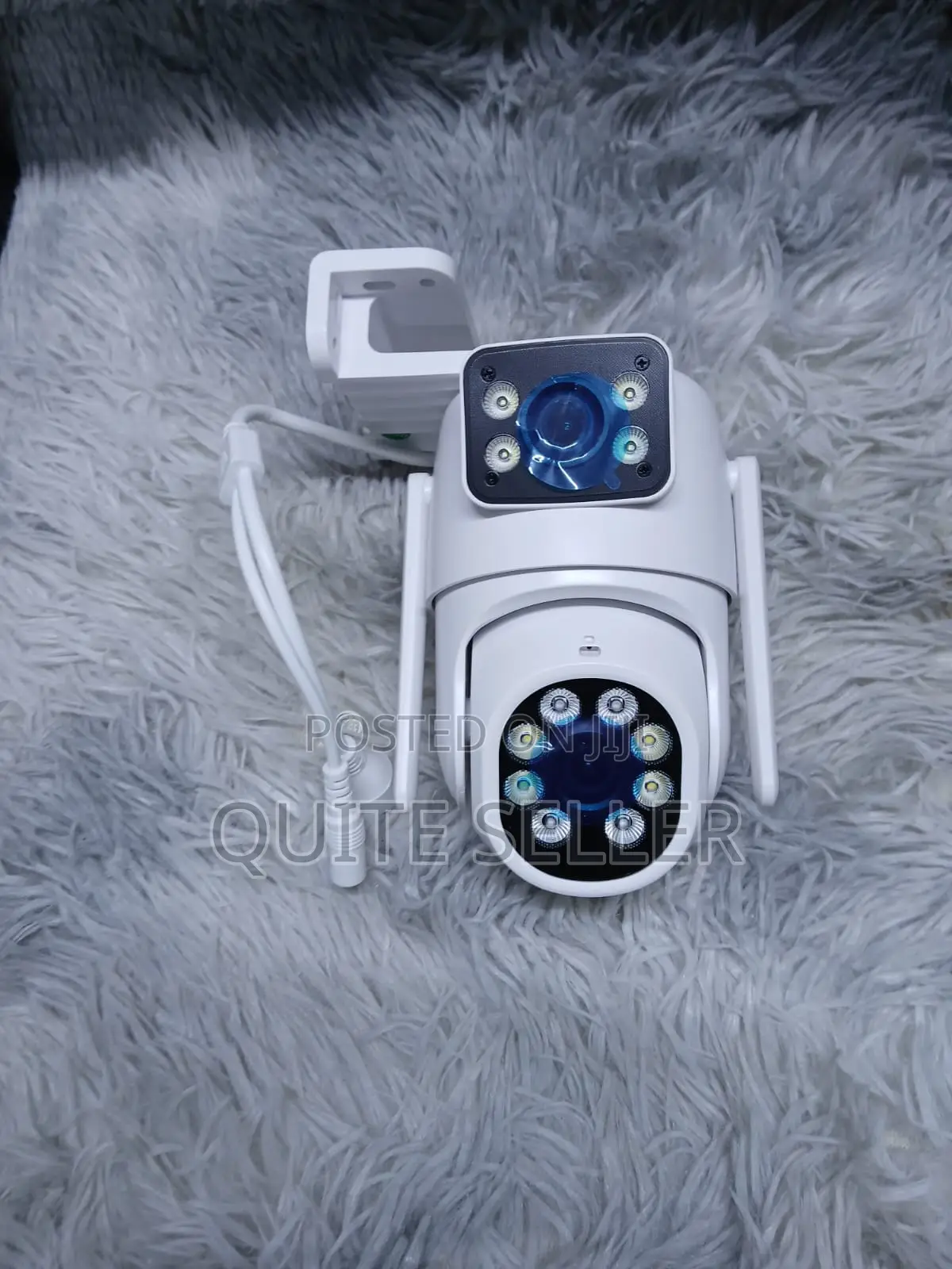 Autotracking and Human Detection 4mp Icsee Wifi Dualenscctvt