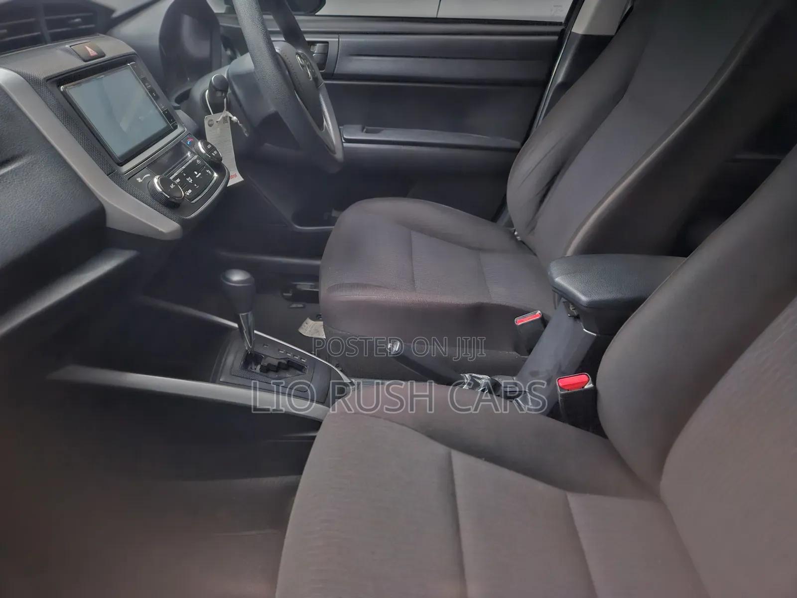Toyota Corolla Fielder 2018 Black