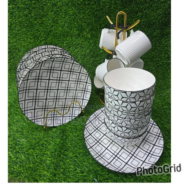 *18 PCS Dinner Set*
Plate , Mugs ,White Black Plates - main view