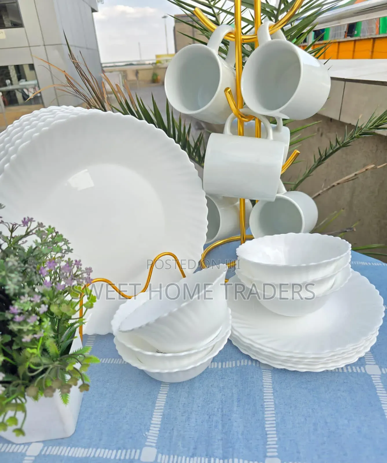 24pcs Trendy White Dinner Sets
