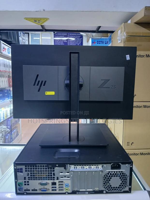 Desktop Computer HP EliteDesk 800 8GB Intel Core I5 SSD 256GB - main view