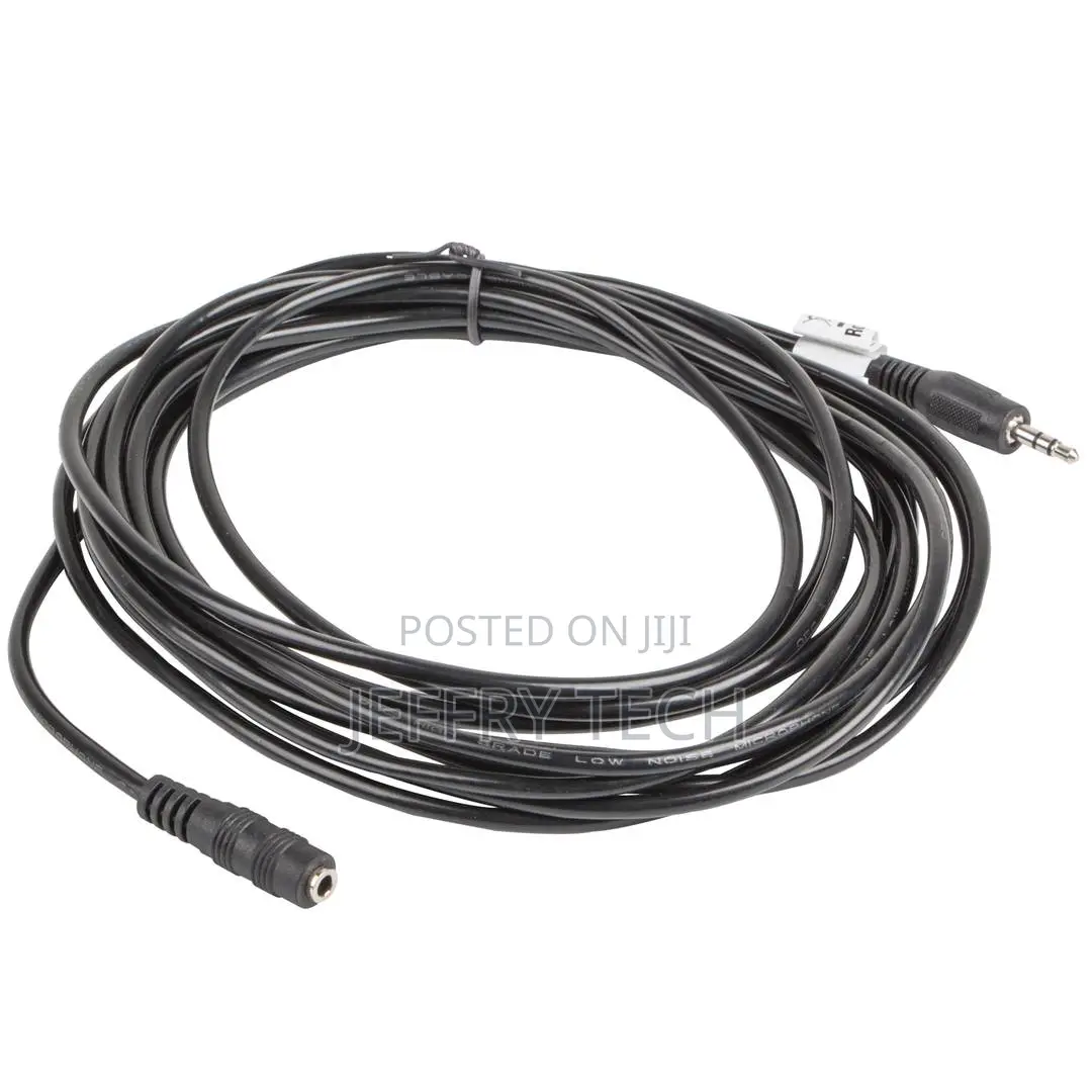 5 M Stereo Cable With a 3.5 Mm Jack Male Connector to a 3.5