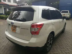 Subaru Forester SV Premium 2014 White