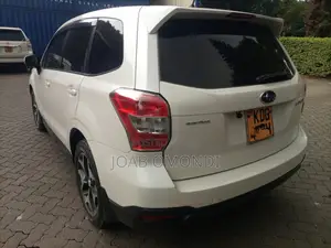 Subaru Forester SV Premium 2014 White
