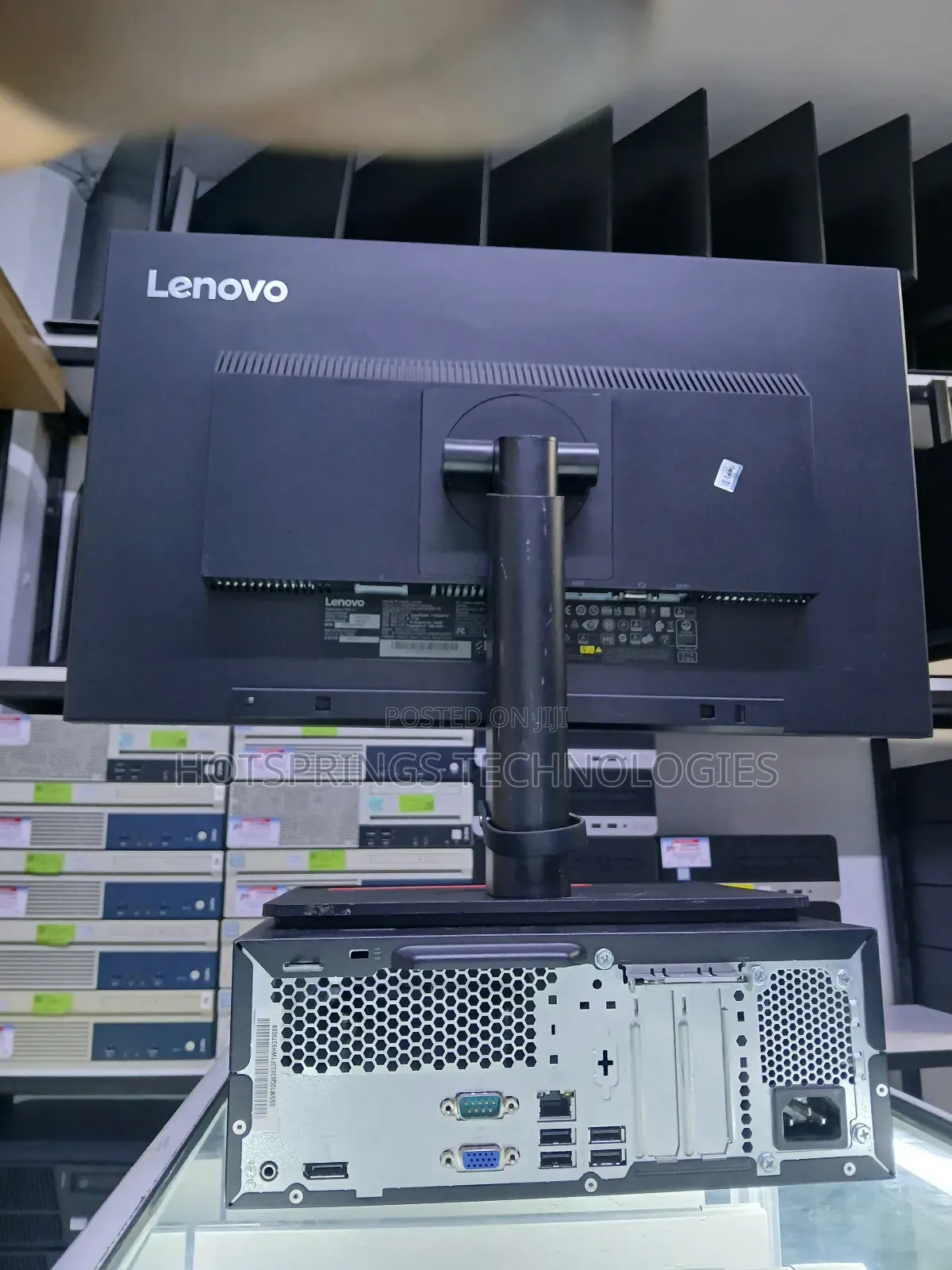 Lenovo ThinkCentre M710e SFF 8GB Intel Core I3 SSD 256GB