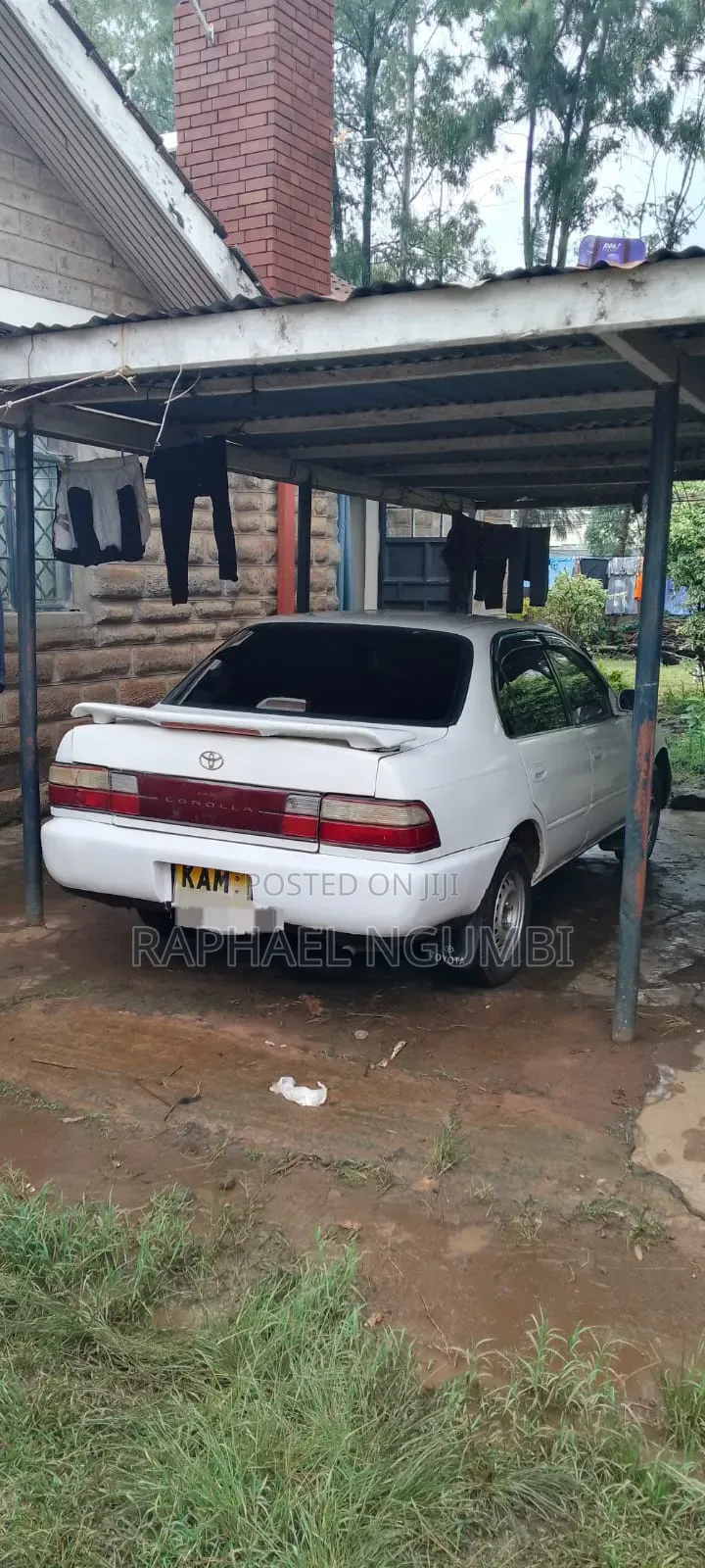 Toyota Corolla 1997 White