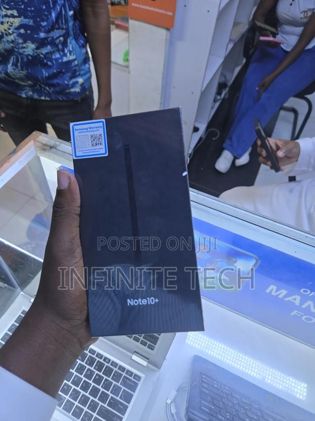 New Samsung Galaxy Note 10 Plus 256 GB Black - main view