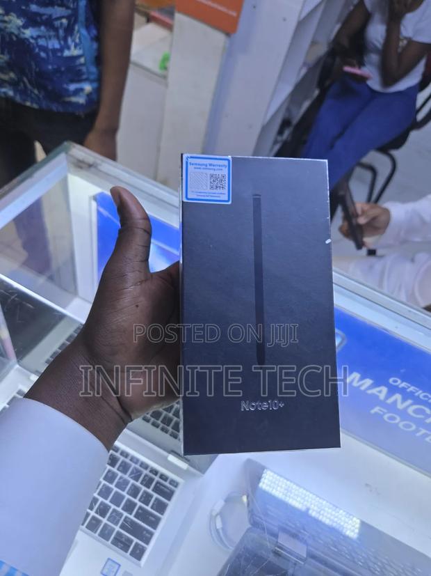 New Samsung Galaxy Note 10 Plus 256 GB Black - thumbnail 2