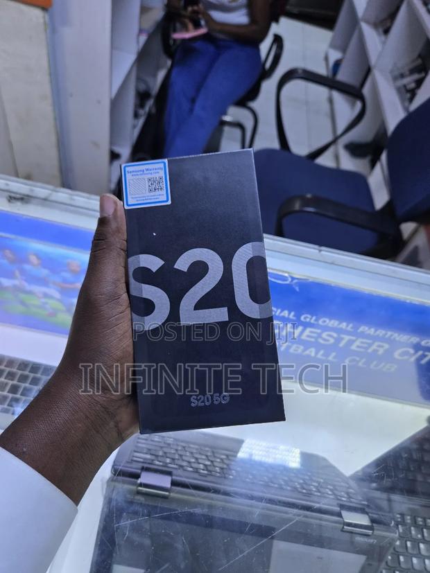 New Samsung Galaxy S20 128 GB Black - main view