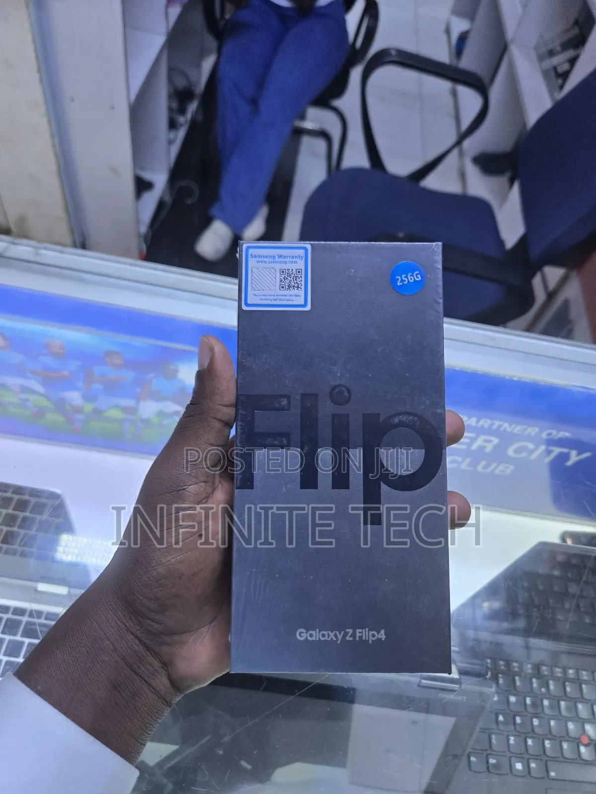New Samsung Galaxy Z Flip4 256 GB Black