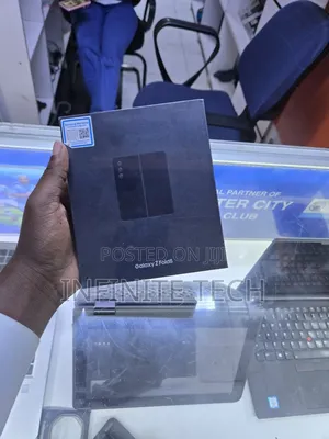 New Samsung Galaxy Z Fold 5 256 GB Black
