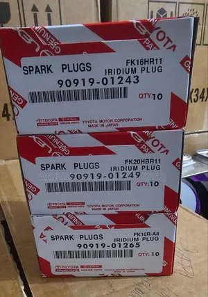 Fk16hr11 Toyota Spark Plugs