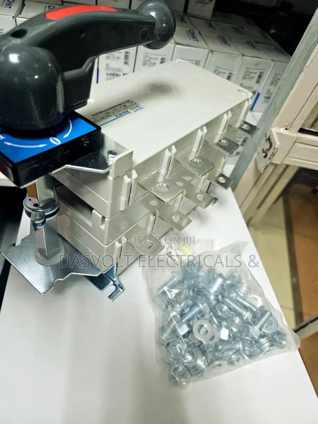 Chint Manual Changeover 4pole 100a - main view