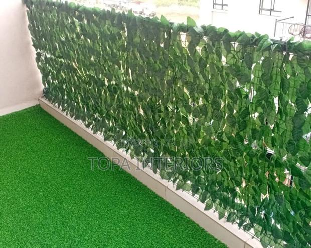 Weather Resistant Artificial Green Privacy Fence