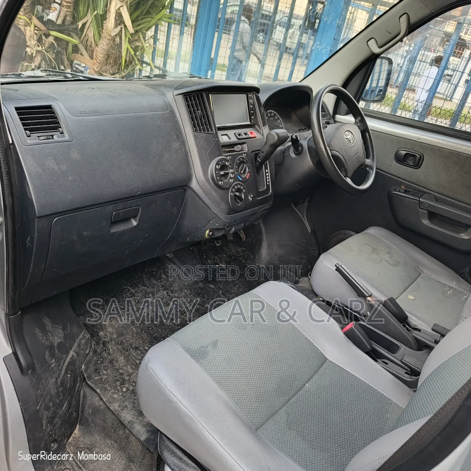 Toyota TownAce 2018 Silver