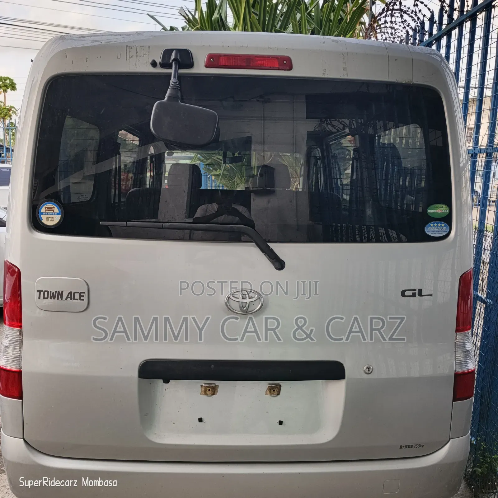 Toyota TownAce 2018 Silver