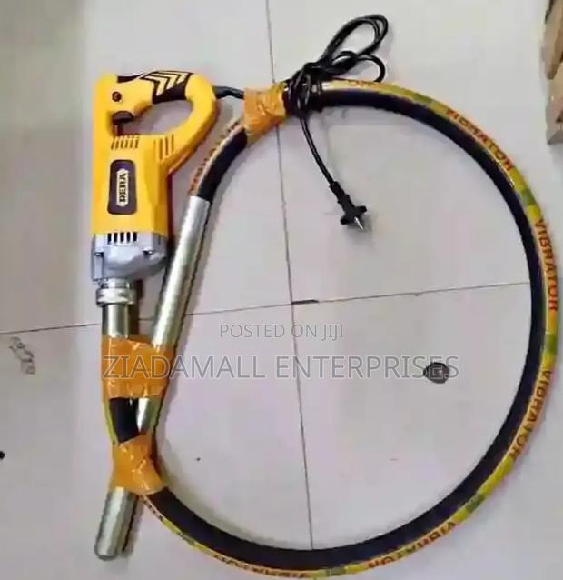 Precision Power: Dera Electric Concrete Vibrator