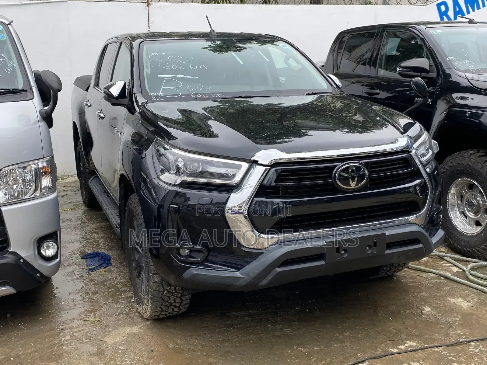 Toyota Hilux 2020 Black