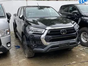 Toyota Hilux 2020 Black