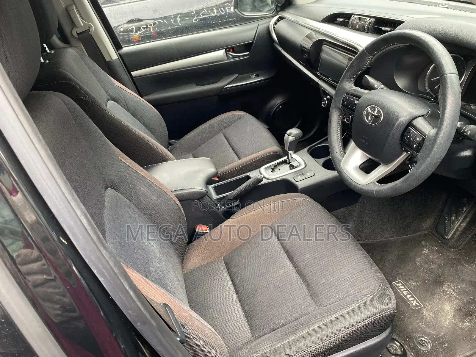 Toyota Hilux 2020 Black