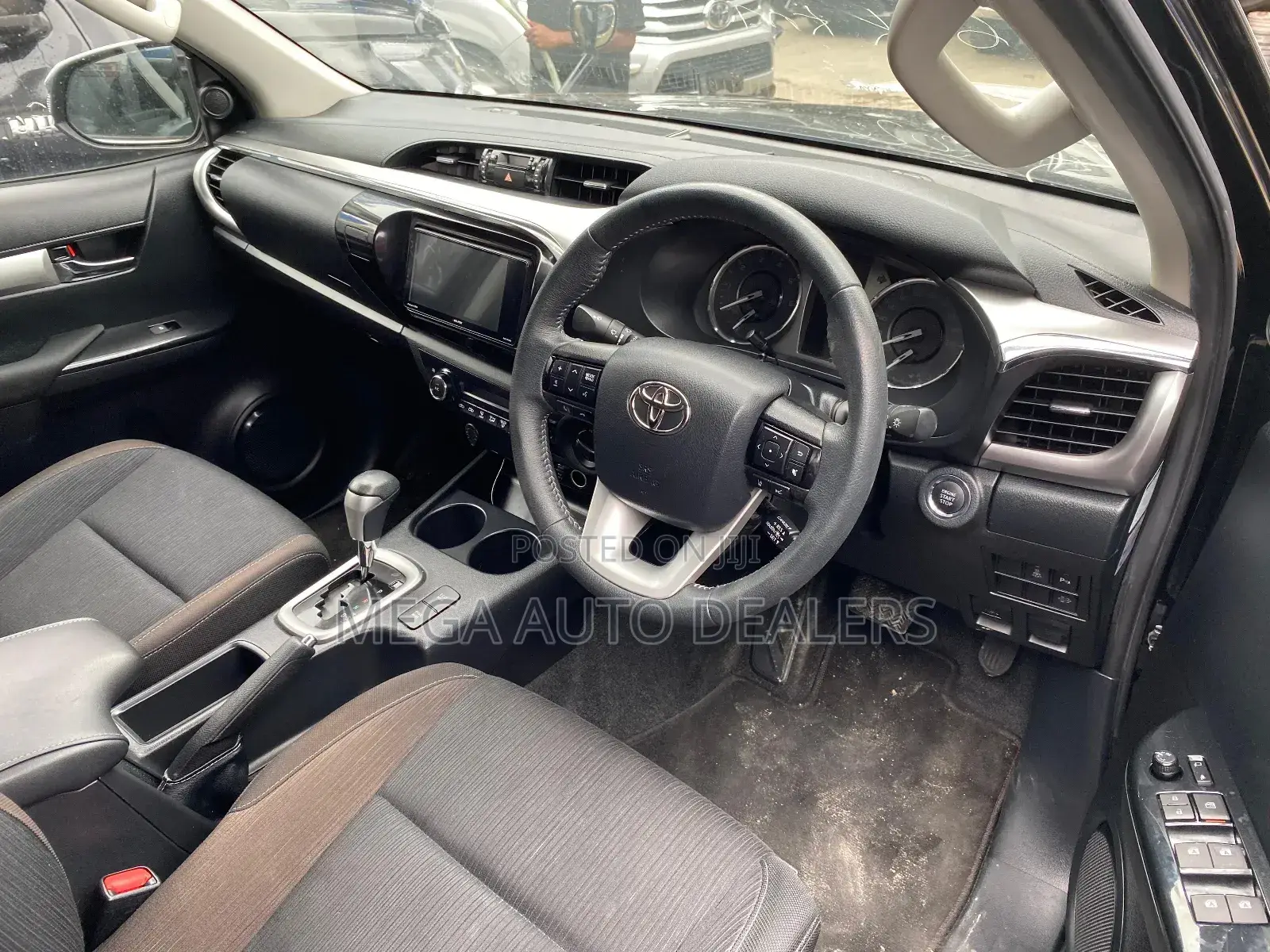 Toyota Hilux 2020 Black