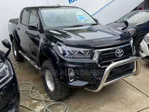 Toyota Hilux 2019 Black