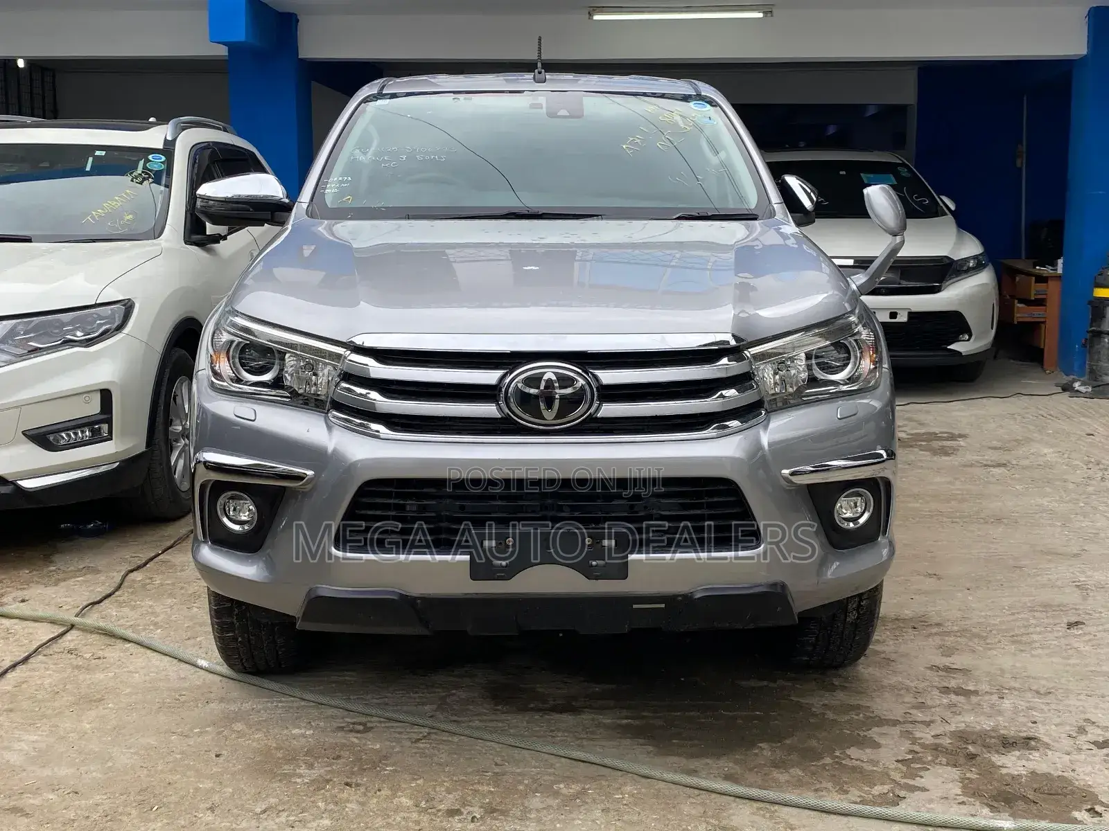 Toyota Hilux 2019 Silver