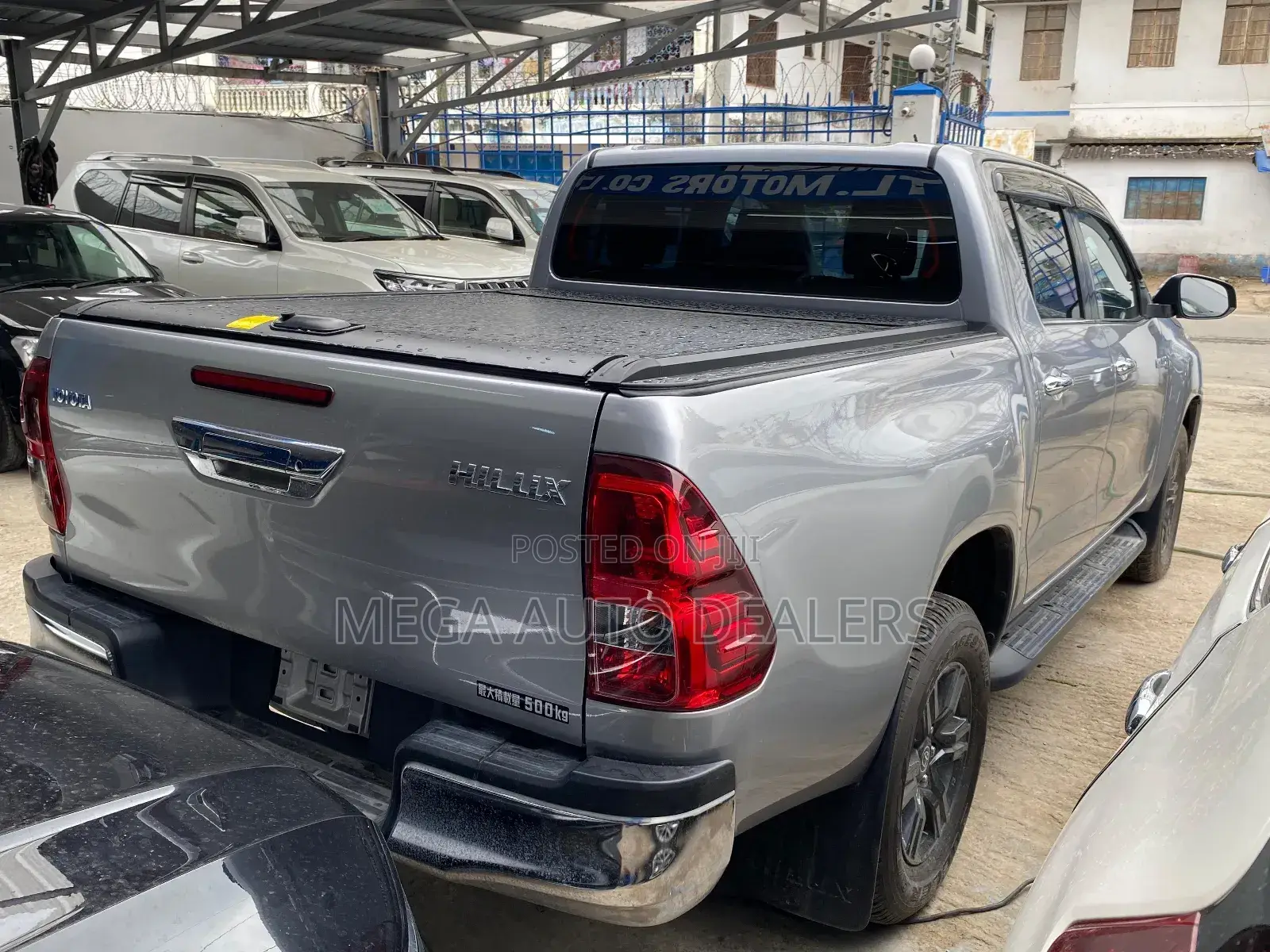 Toyota Hilux 2019 Silver