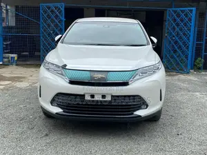 Toyota Harrier 2018 White