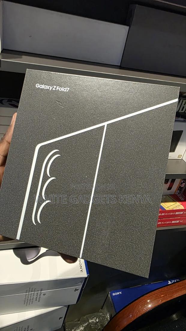 New Samsung Galaxy Fold 512 GB Blue - main view